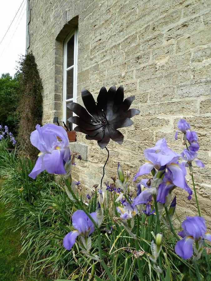 B&B L'Atelier Du Presbytere Saint-Maugan Buitenkant foto