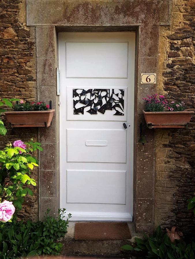 B&B L'Atelier Du Presbytere Saint-Maugan Buitenkant foto