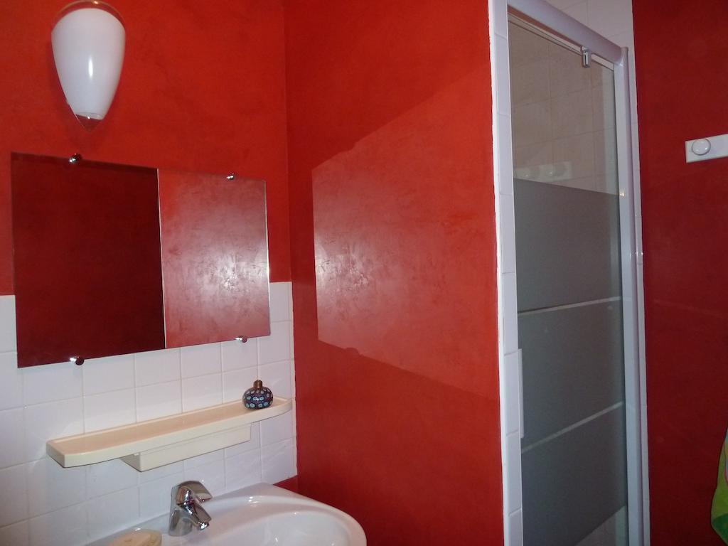 B&B L'Atelier Du Presbytere Saint-Maugan Kamer foto